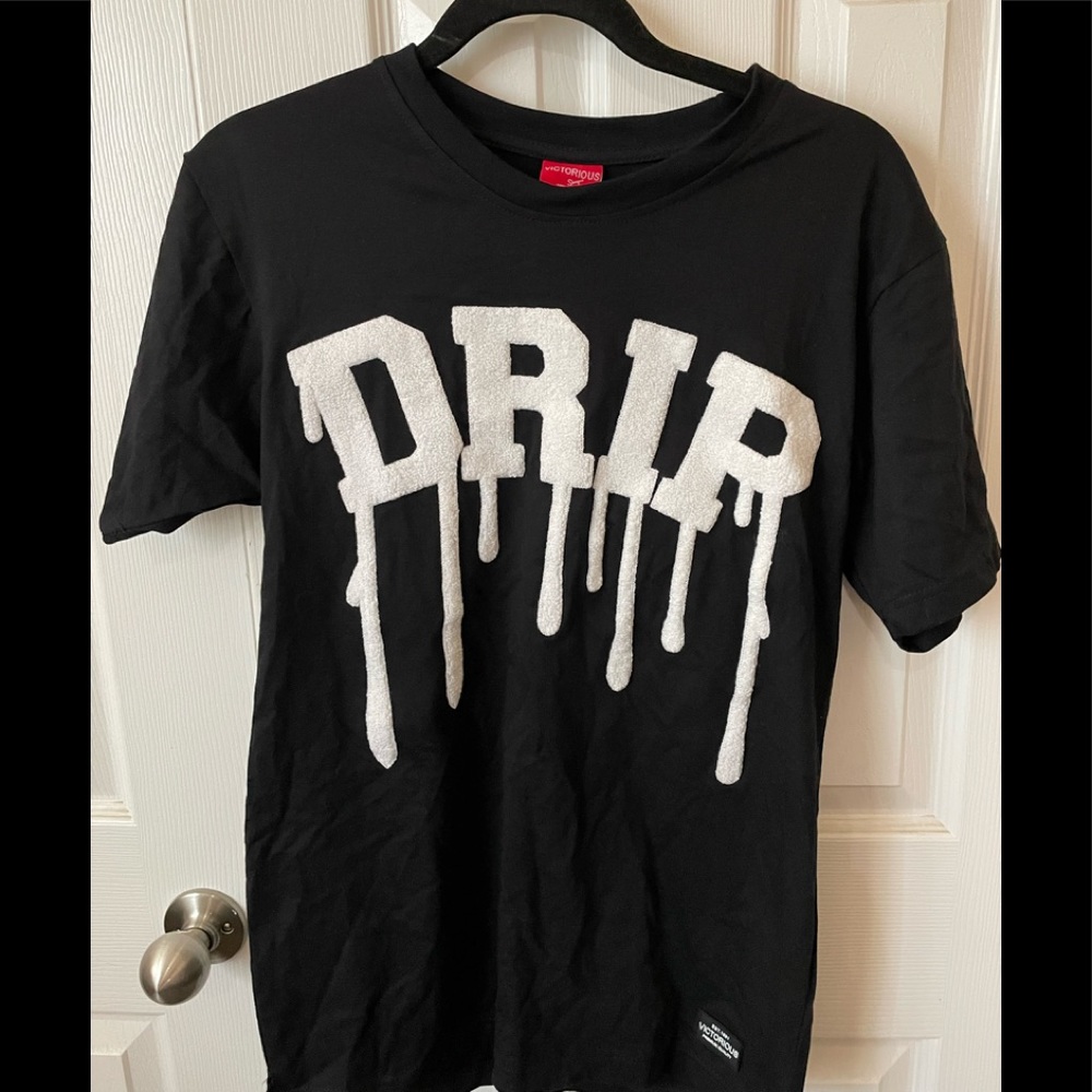 Victorious Los Angeles Men’s NWT DRIP tee - S